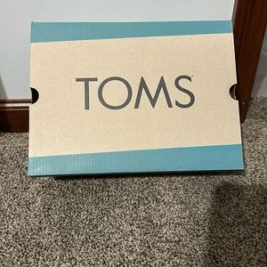 Brand new in box..Tom’s Kallie macadamia mini cheetah printed suede bootie